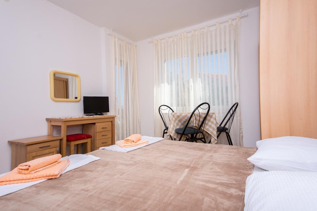 Apartmani Cubela Trogir Eksteriør bilde